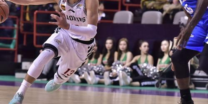 这座象征着 这座象征着